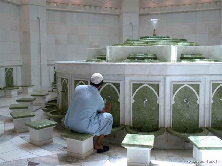 هل يجوز الصلاة بالثوب الذي به صابون؟