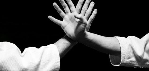 هل عدم الدفاع عن النفس حرام؟ تحليل ديني وأخلاقي