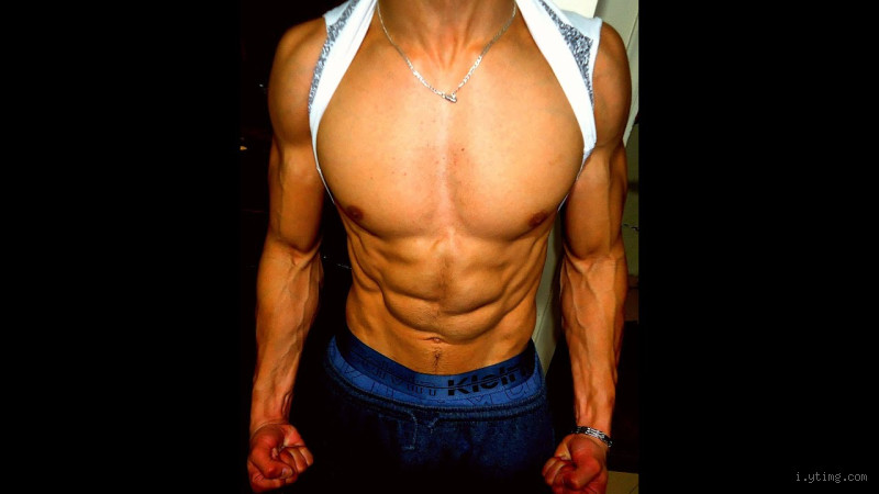 هل الرجال يحبون البطن؟ كشف أسرار هذا السؤال المحير