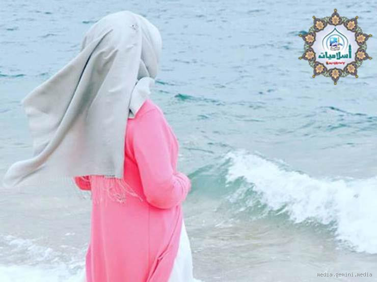 هل يجوز الحجاب بدون نقاب في السفر؟