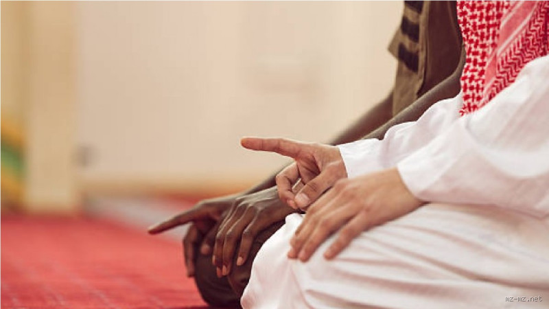 هل يجوز للمتزوج أن يصلي في البيت؟ الفتاوى والتوجيهات الدينية