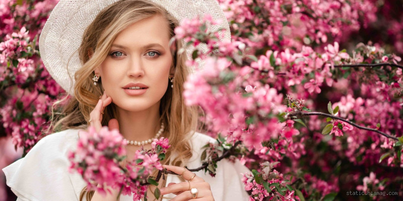 كيف تقدر المرأة نفسها وتحقق سعادتها؟