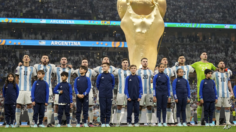 لماذا لا يوجد لاعب أسود في منتخب الأرجنتين؟ حقيقة مؤلمة