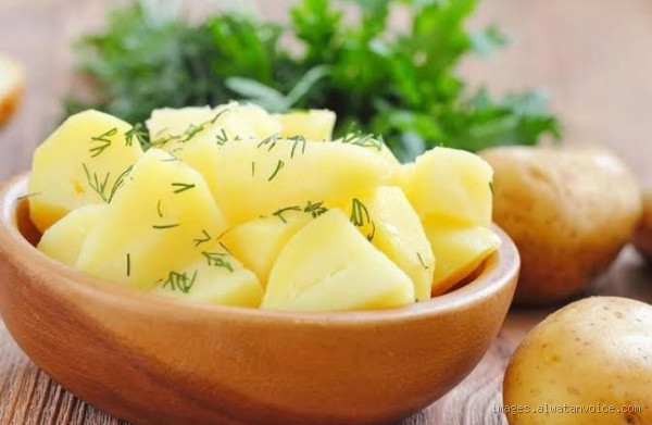 هل البطاطس المسلوقة تزيد الكولسترول؟ الحقيقة التي يجب أن تعرفها